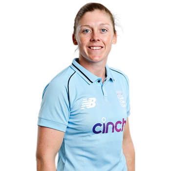 Heather Knight Biography